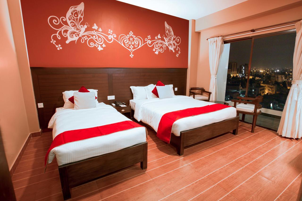 Hotel City Park Pokhara Esterno foto